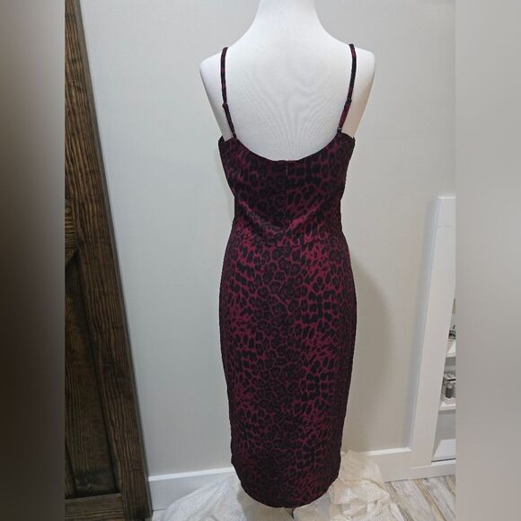 Dress The Population Leopard Print Shaireen Midi Dress sz M Burgundy/Black NWT - Picture 4 of 5